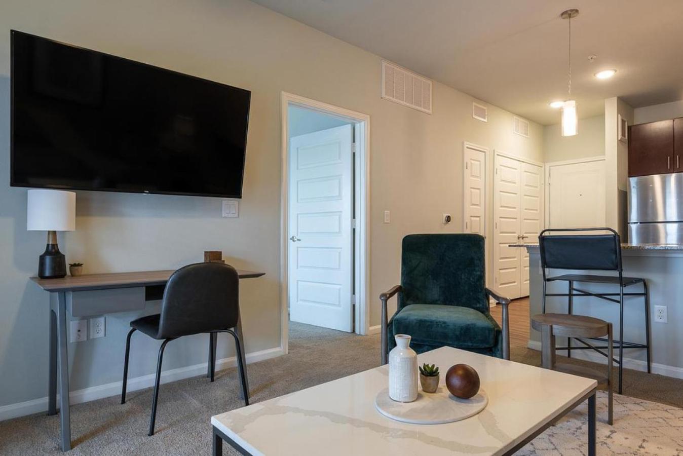 Landing At Bridge At Southpark Meadows - 1 Bedroom In Slaughter Creek Austin Exteriör bild
